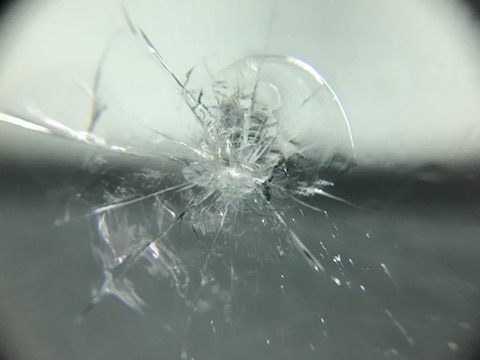 ワゴンR　フロントガラス　飛び石　修理　ウインドリペア