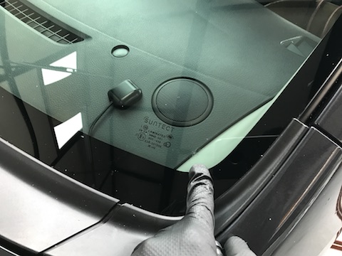 ワゴンR　フロントガラス　飛び石　修理　ウインドリペア