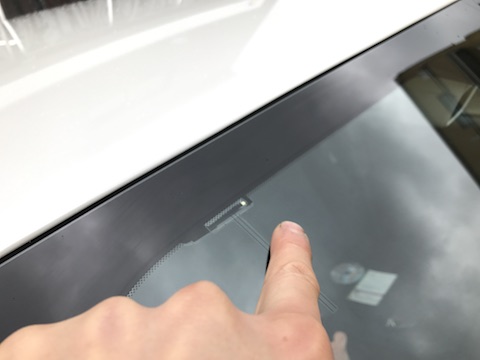 フォレスター　フロントガラス　飛び石　修理　ウインドリペア