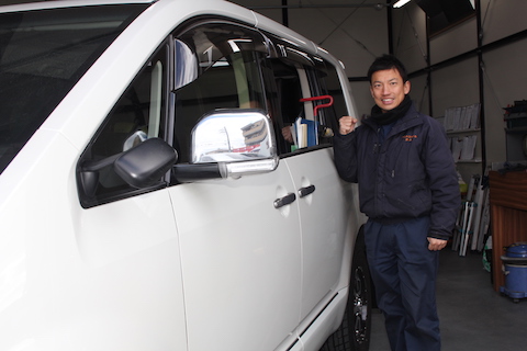 デリカD5 ヘコミ 修理 デントリペア