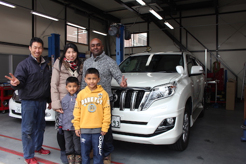 ランドクルーザー　フロントガラス　飛び石　修理　ウインドリペア