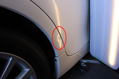 マークX　ヘコミ　修理　デントリペア　引っ張り