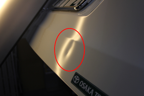 ハリアー　ヘコミ　修理　デントリペア　リアゲート