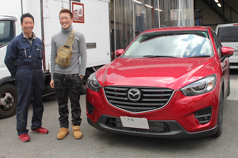 MPV　フロントガラス　飛び石　修理　ウインドリペア