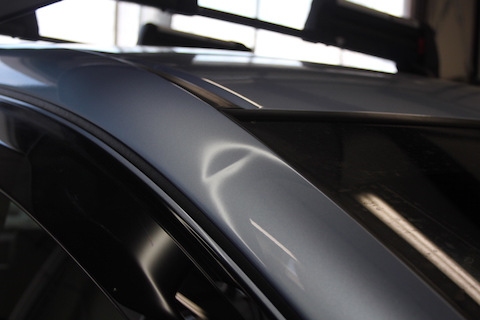 フリード　ヘコミ　修理　デントリペア