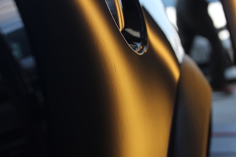 BMW　ミニ　クォーター　ヘコミ　修理　デントリペア