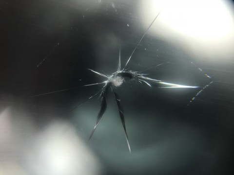 レクサス LS300h　フロントガラス　飛び石　修理　ウインドリペア