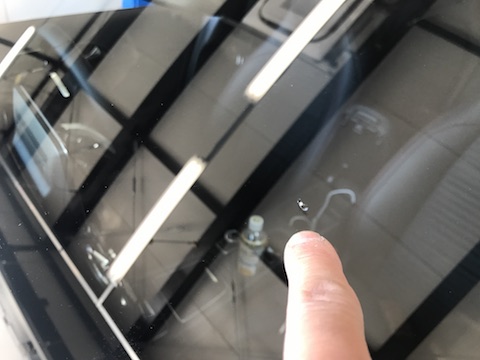 A180　フロントガラス　飛び石　修理　ウインドリペア