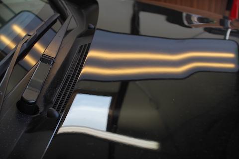 レボーグ　ヘコミ　修理　デントリペア　ボンネット