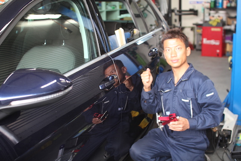 ゴルフ　ドア　ヘコミ　修理　デントリペア