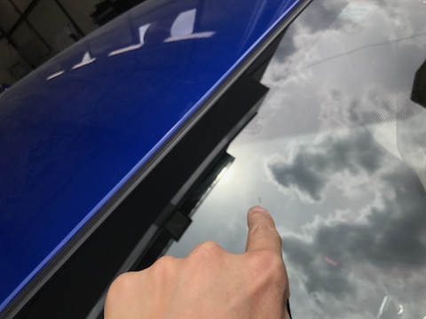 WAX STI　フロントガラス　飛び石　修理　ウインドリペア