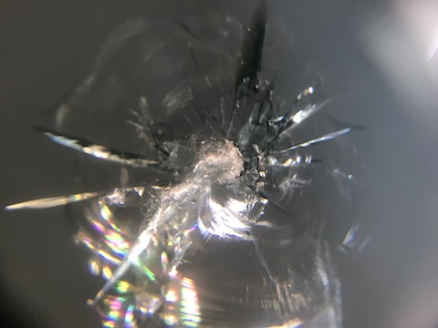 フィット　フロントガラス　飛び石　修理　ウインドリペア