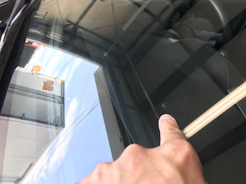 フィット　フロントガラス　飛び石　修理　ウインドリペア