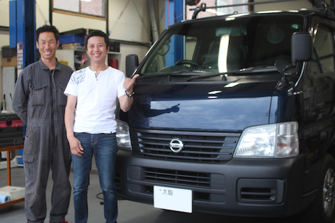 キャラバン　フロントガラス　飛び石　修理　ウインドリペア