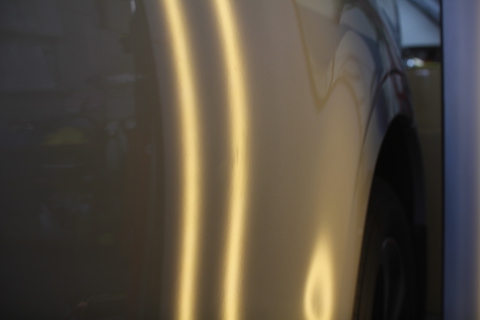 フォレスター　ヘコミ　修理　デントリペア