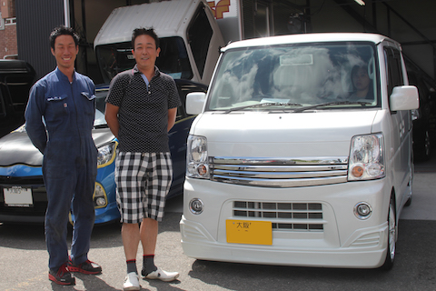 キャラバン　フロントガラス　飛び石　修理　ウインドリペア