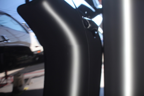 プリウス　ヘコミ　修理　デントリペア　ドア　新車