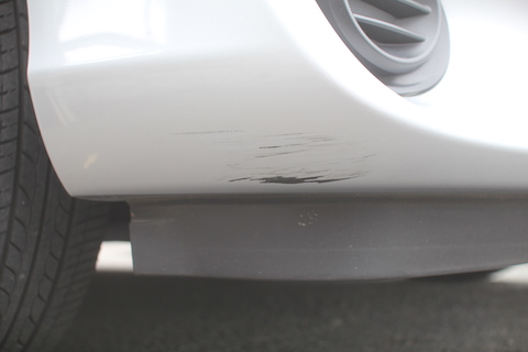 アクア　ヘコミ　修理　デントリペア　板金・塗装