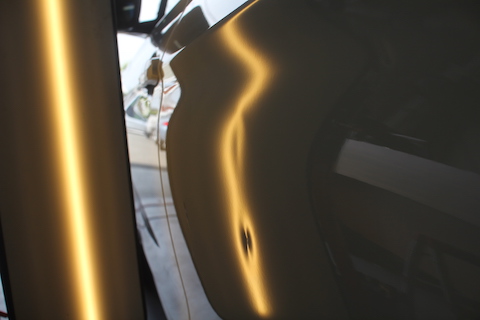 BMW ヘコミ 修理 デントリペア