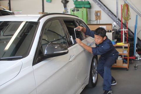 BMW ヘコミ 修理 デントリペア