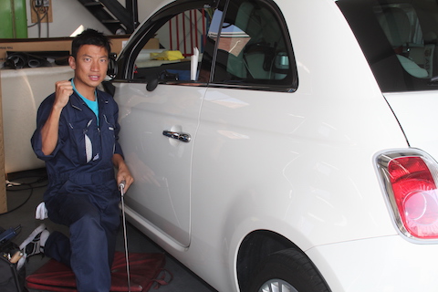 フィアット 500　ヘコミ　修理　デントリペア