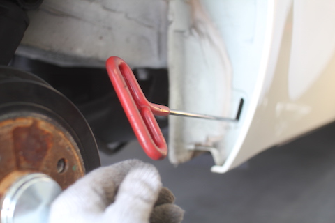 フィアット 500　ヘコミ　修理　デントリペア