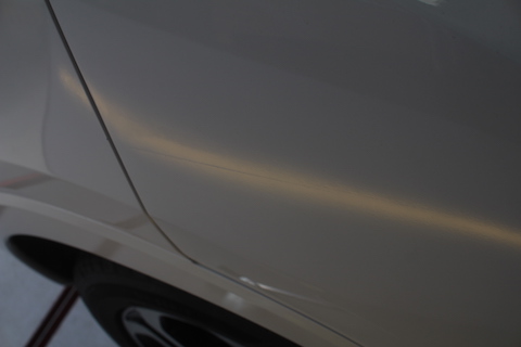 ヴェゼル　ヘコミ　修理　デントリペア