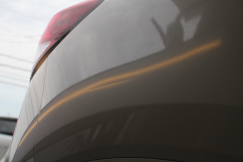 ヴェゼル　ヘコミ　修理　デントリペア