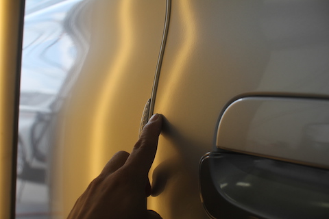 タント　ヘコミ　修理　デントリペア　ドア