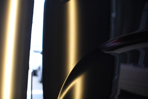 ハイエース　ヘコミ　修理　デントリペア　ドア