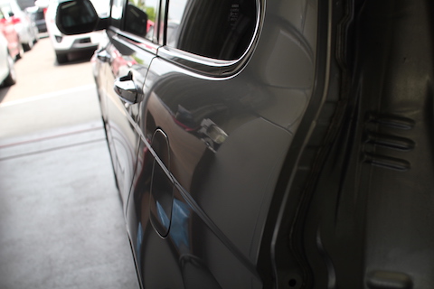 CR-V　ヘコミ　修理　デントリペア　クォーター