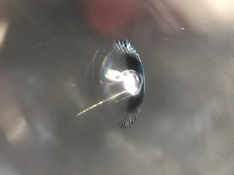 E55　ベンツ　フロントガラス　飛び石　修理　ウインドリペア