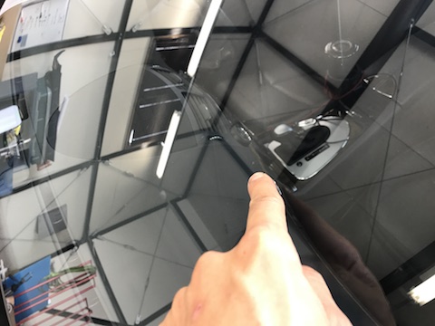 E55　ベンツ　フロントガラス　飛び石　修理　ウインドリペア