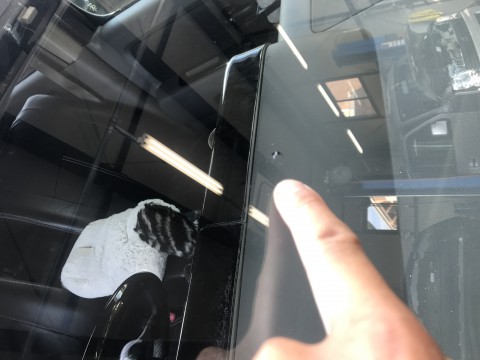 bB フロントガラス　飛び石　修理　ウインドリペア