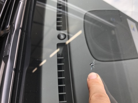 LS600　レクサス　フロントガラス　飛び石　修理　ウインドリペア