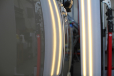 レガシィ　ヘコミ　修理　デントリペア　ドア