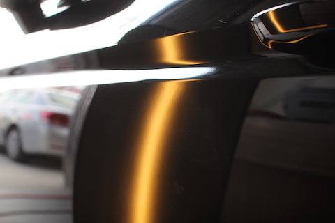 ワーゲン　トゥーラン　ヘコミ　修理　デントリペア　ドア