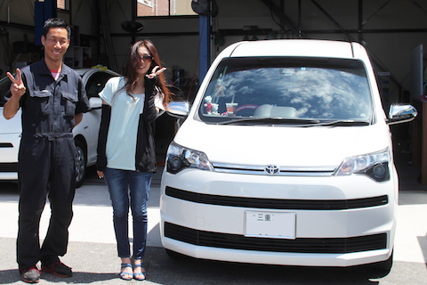 スペイド　フロントガラス　飛び石　修理　ウインドリペア