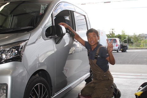 ムーブ　ドア　ヘコミ　修理　デントリペア