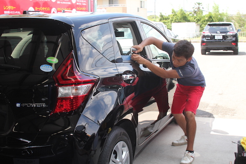 ノート　ヘコミ　ドア　修理　デントリペア