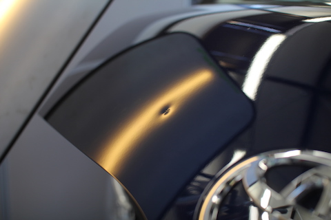 ハイエース　ワイド　ヘコミ　修理　デントリペア　ボンネット　飛び石