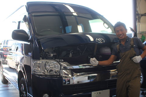 ハイエース　ワイド　ヘコミ　修理　デントリペア　ボンネット　飛び石