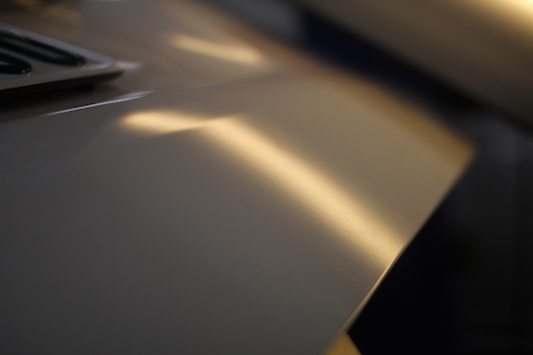 ハイエース　リアゲート　ヘコミ　修理　デントリペア