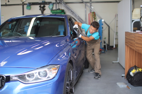 BMW　Mスポーツ　デントリペア　ドア　ヘコミ　修理