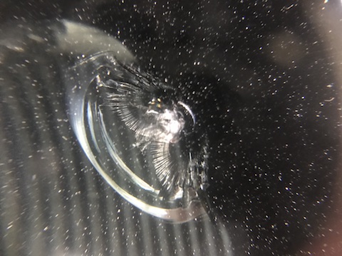 ベンツ　E250　フロントガラス　飛び石　修理　ウインドリペア