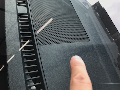 クラウン　フロントガラス　飛び石　修理　ウインドリペア