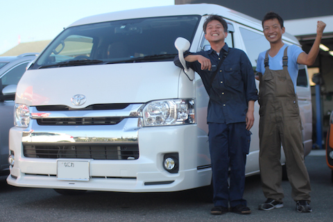 ハイエース　ヘコミ　修理　デントリペア　クォーター