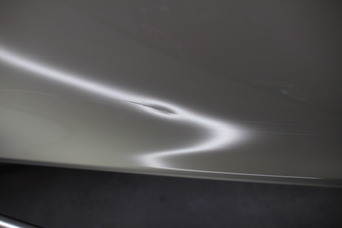 スバル XV　ヘコミ　修理　デントリペア　ドア