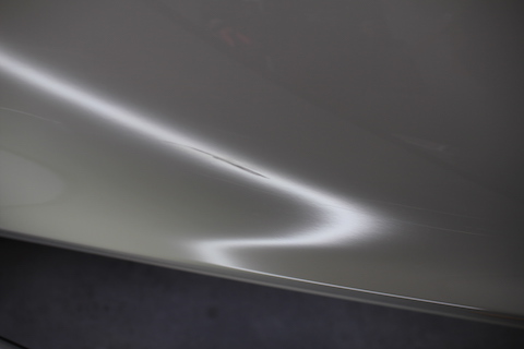 スバル XV　ヘコミ　修理　デントリペア　ドア