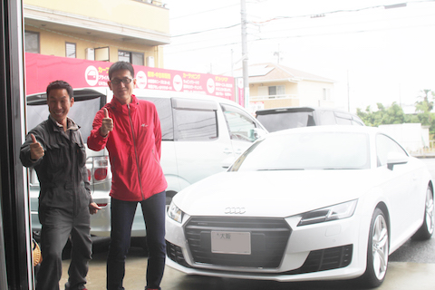 アウディ TT フロントガラス　飛び石　修理　ウインドリペア